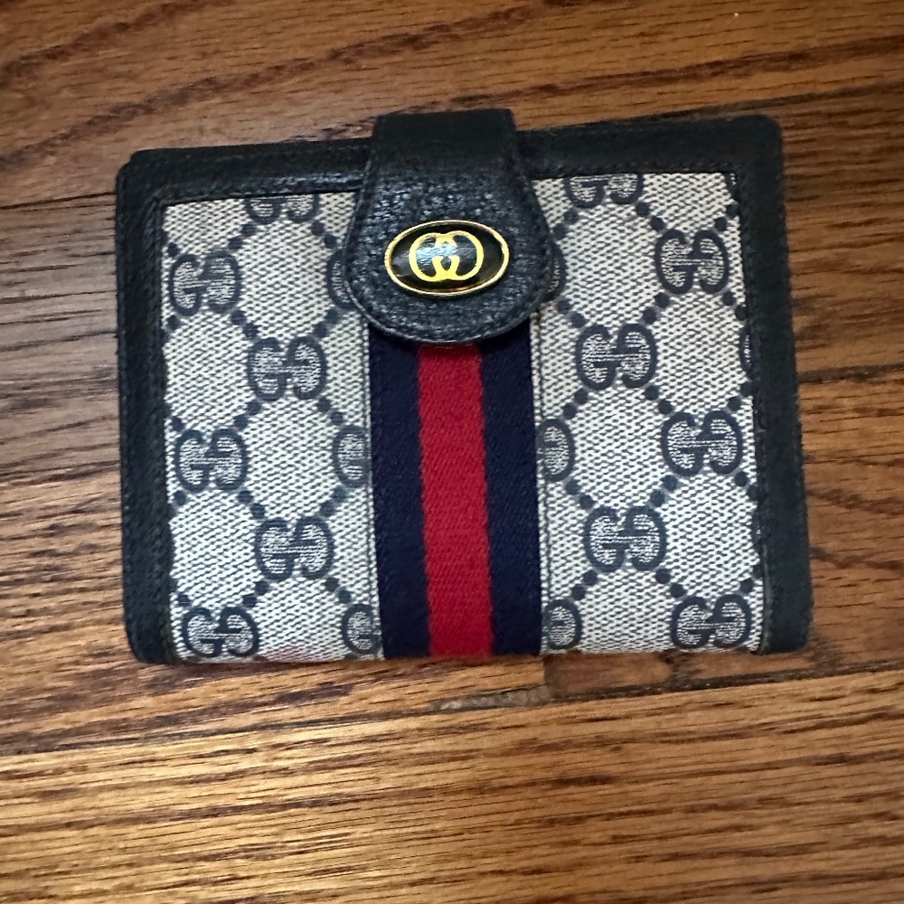 Gucci GG Vintage Wallet